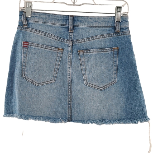 BDG Urban Outfitters Fringe Raw Hem Medium Wash Blue Denim Skirt Sz Extra Small. - Picture 4 of 4